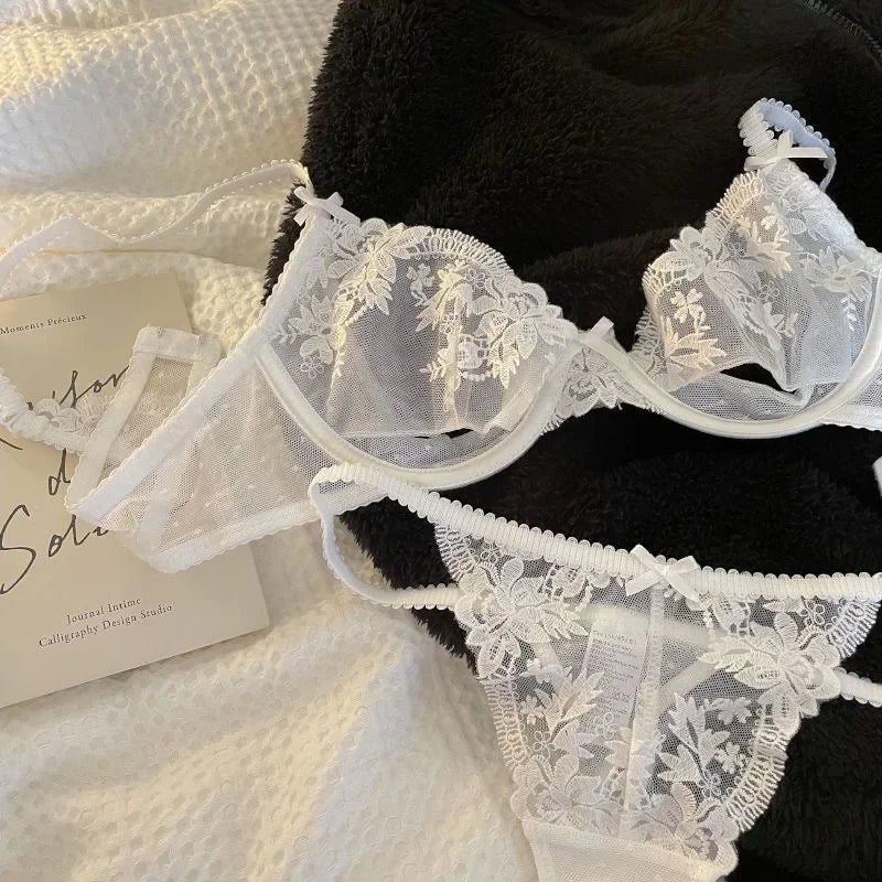 Französisches sexy BH- und Slip-Set, Dessous, ultradünn, durchsichtig, sexy Blumenspitze, Bügel-Set, große Brüste, zeigen kleine Anti-Sag-BHs