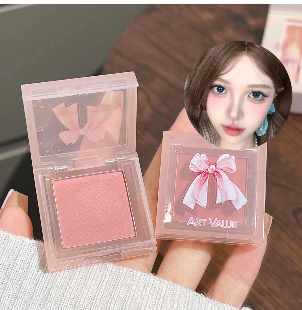 Art Value Butterfly Dance Color Box Four Lip Glaze Blush Set Halskette Lip Mud Blush Set