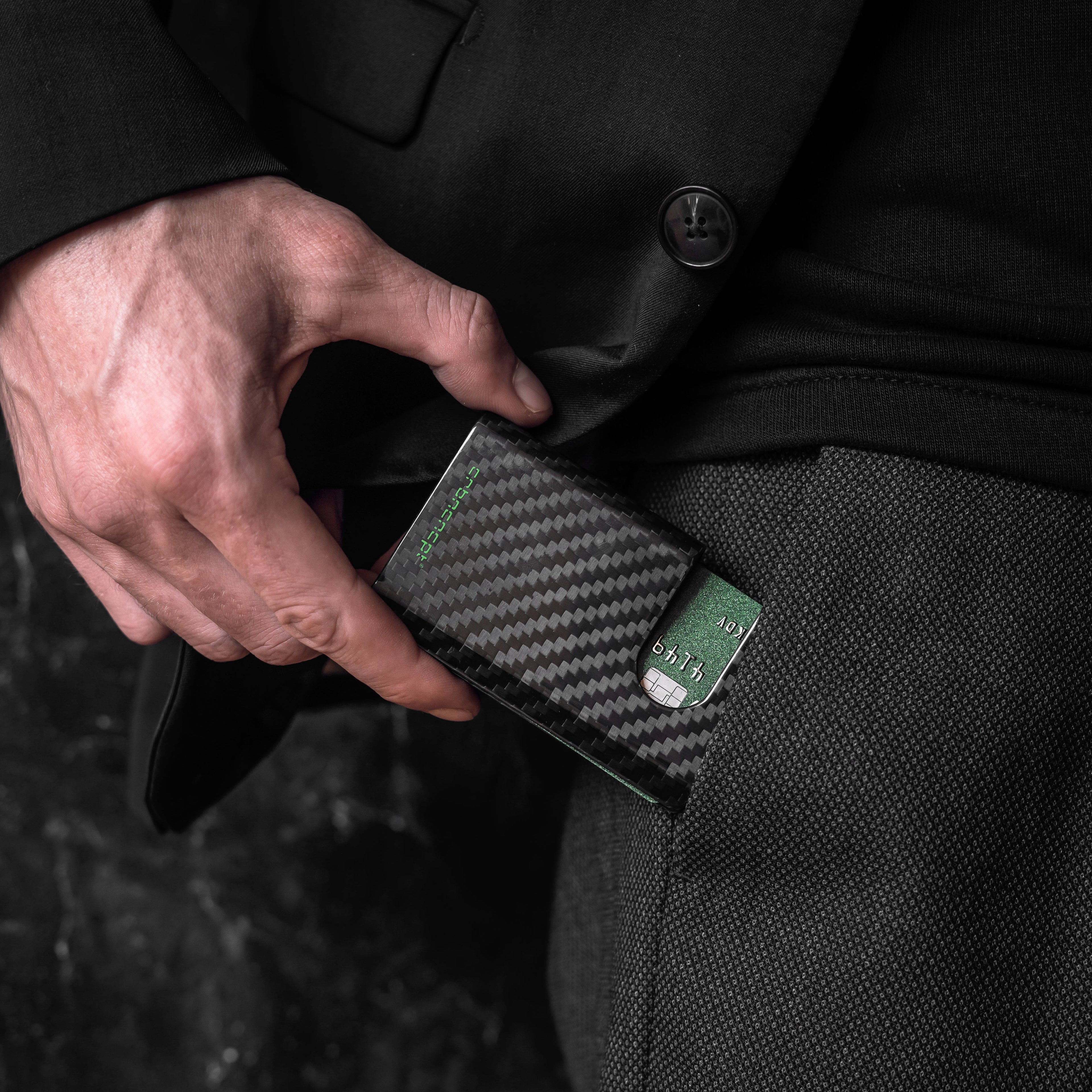 Carbon Fiber Kartenetui | RFID