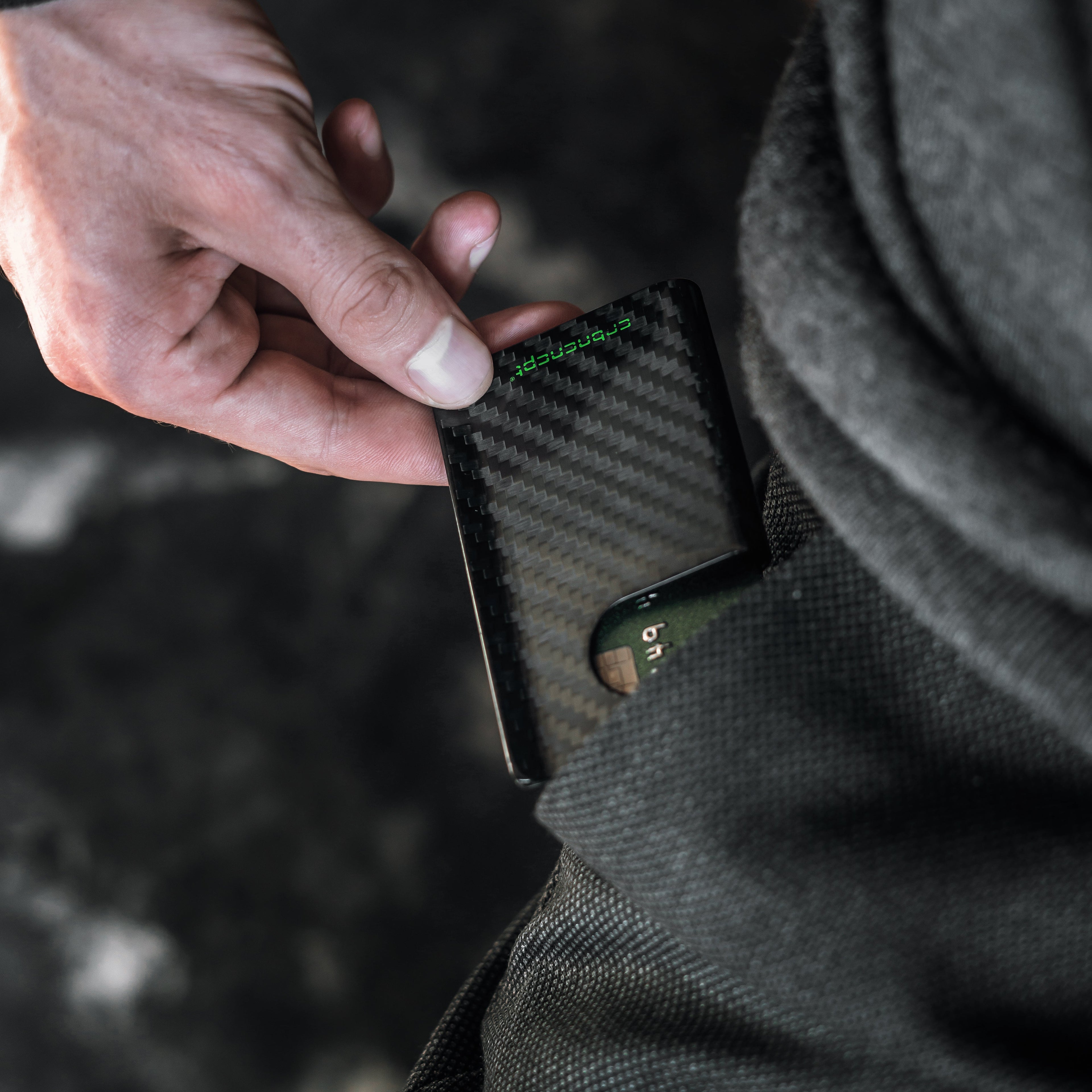 Carbon Fiber Kartenetui | RFID