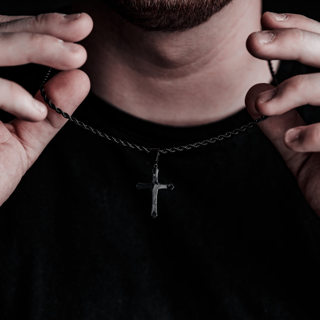 Forged Carbon Kreuz Halskette